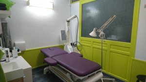 Salle de massage du cabinet à Hyères